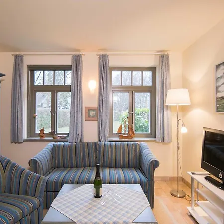 Ferienhaussiedlung Strandperlen Sanddornhof 8a Wustrow (Fischland)